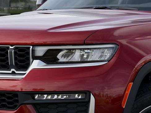 New 2026 Jeep Grand Cherokee Limited w/ Trailer Tow Package image 10