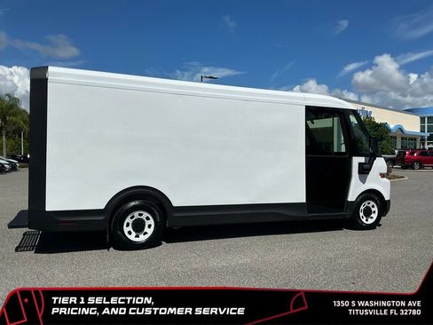 Used 2024 Chevrolet Brightdrop 600 w/ Commercial Equipment Package AWD/4WD image 11