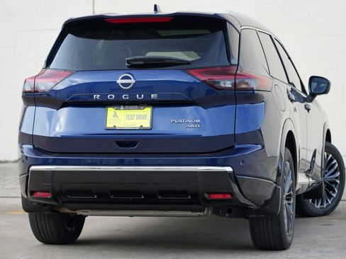 Used 2024 Nissan Rogue Platinum AWD/4WD image 4