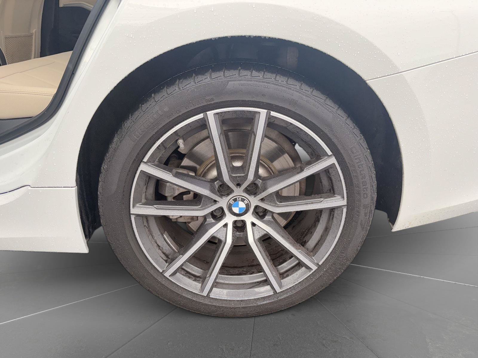 Used 2021 BMW 330i Sedan RWD image 6