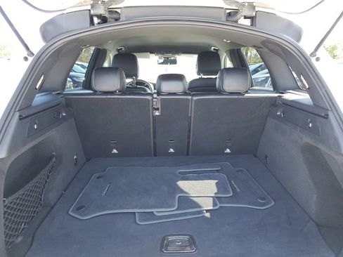 Used 2022 Mercedes-Benz GLC 300 4MATIC image 7