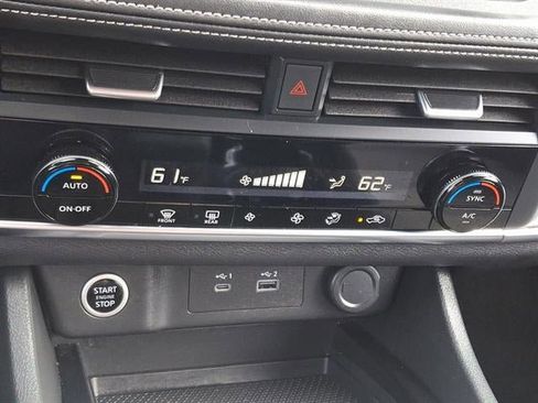 Certified 2023 Nissan Rogue SV image 16