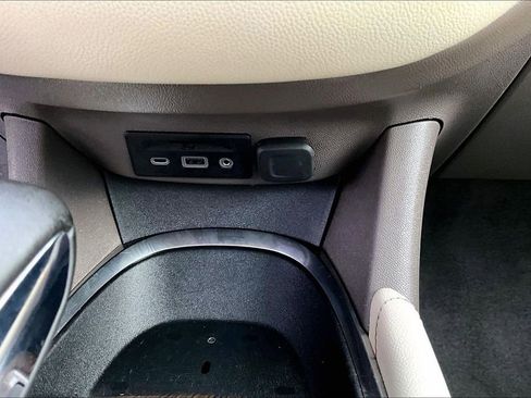 Used 2024 Chevrolet Malibu LT image 26