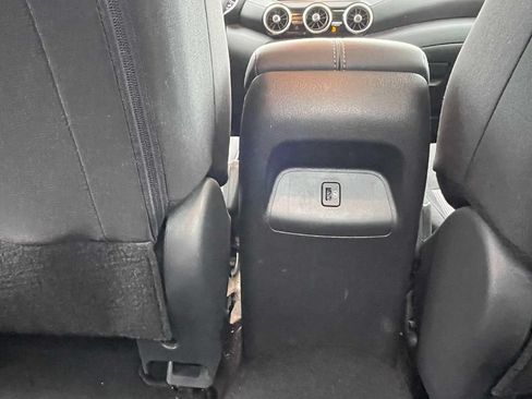 Used 2023 Nissan Sentra SV FWD image 11
