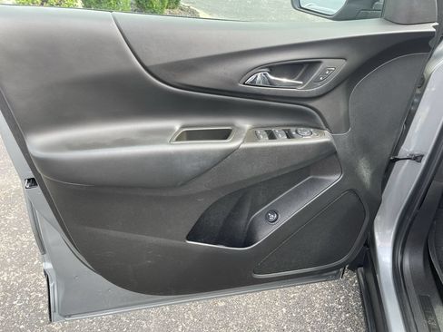 Used 2024 Chevrolet Equinox LT w/ LPO, Floor Liner Package FWD image 21