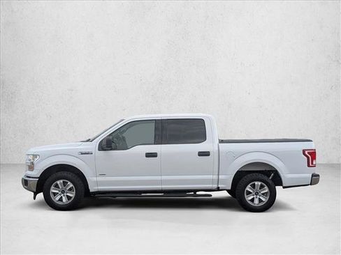 Used 2017 Ford F150 XLT image 8