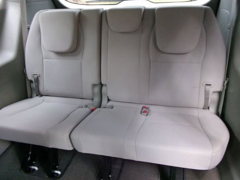 Used 2018 Kia Sedona L image 20