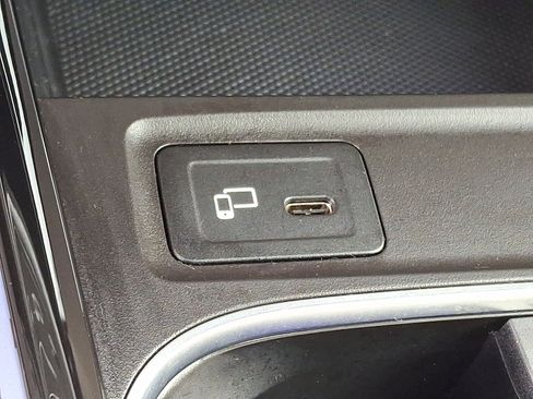 Certified 2022 Mercedes-Benz GLB 250 4MATIC image 26