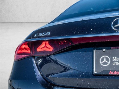New 2026 Mercedes-Benz E 350 4MATIC Sedan image 9