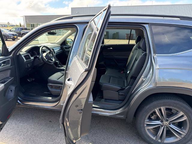 Used 2021 Volkswagen Atlas SE w/ Panoramic Sunroof Package AWD/4WD image 9