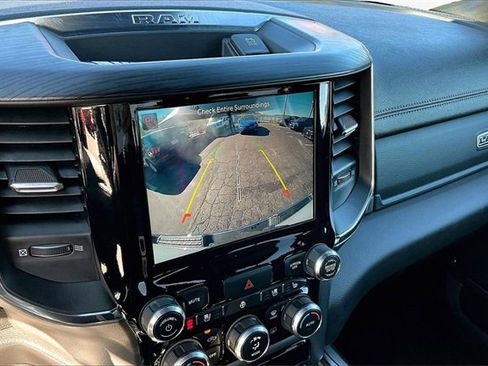 Used 2024 RAM 1500 Laramie image 21
