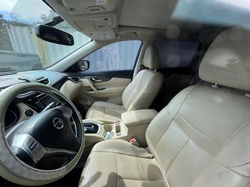 Used 2016 Nissan Rogue SL w/ SL Premium Package FWD image 8