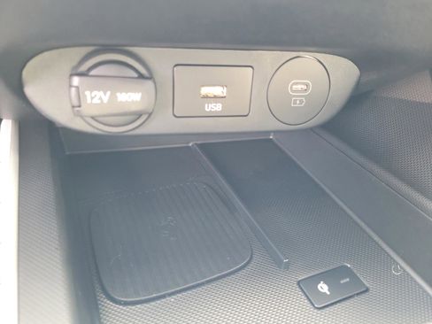 New 2026 Hyundai Elantra Limited image 30