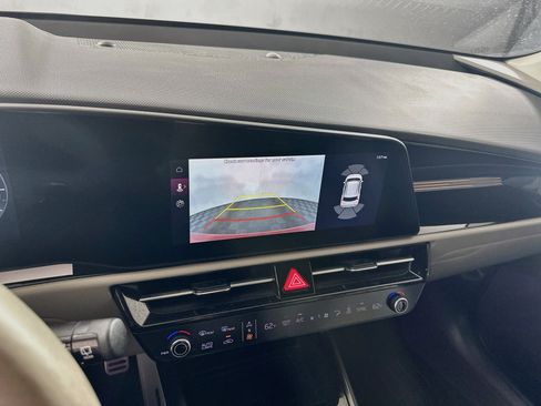 Used 2023 Kia Niro Wave FWD image 22