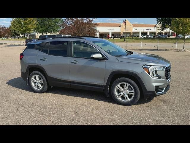 Certified 2023 GMC Terrain SLE w/ Driver Convenience Package AWD/4WD image 30