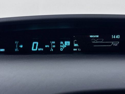 Used 2015 Toyota Prius Three FWD image 15