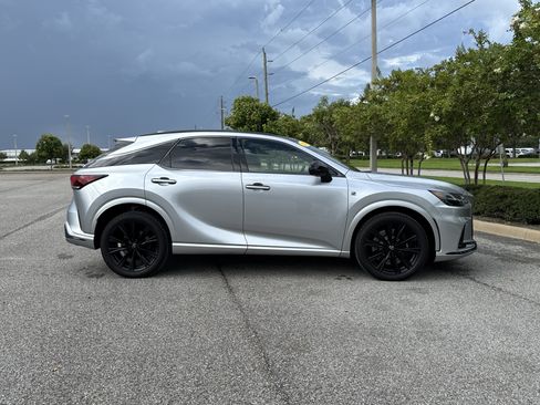 Used 2024 Lexus RX 500h F Sport w/ Convenience Package AWD/4WD image 3
