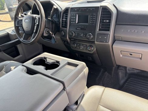 Used 2017 Ford F350 XL AWD/4WD image 19