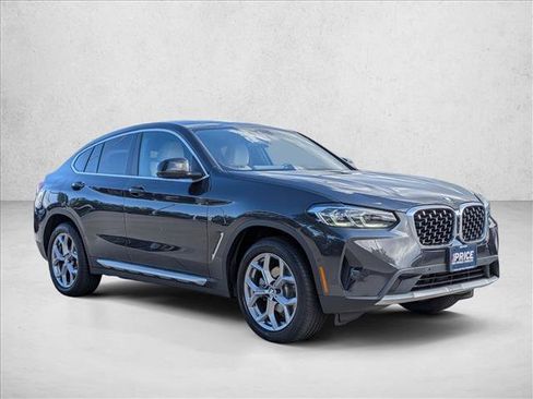 Used 2025 BMW X4 xDrive30i w/ Premium Package AWD/4WD image 3