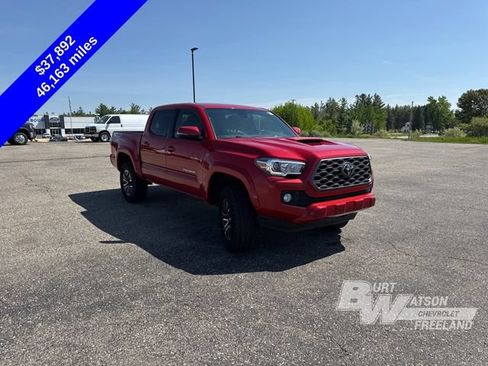 Used 2022 Toyota Tacoma TRD Sport AWD/4WD image 9