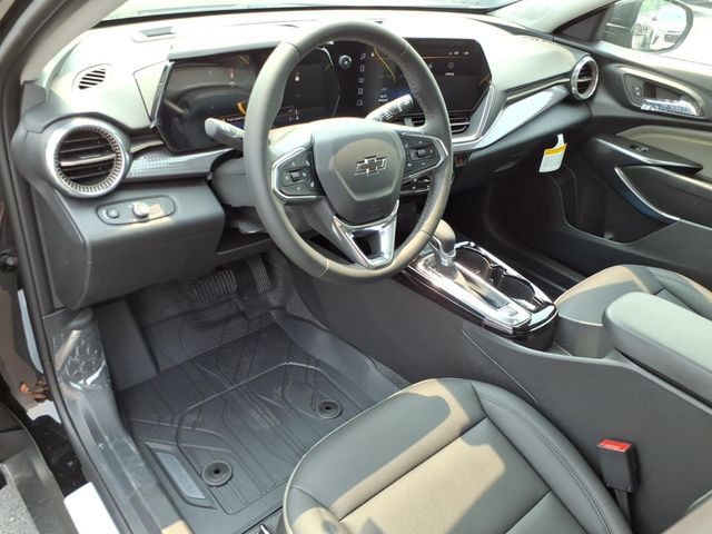 New 2026 Chevrolet Trax ACTIV w/ Sunroof Package FWD image 5