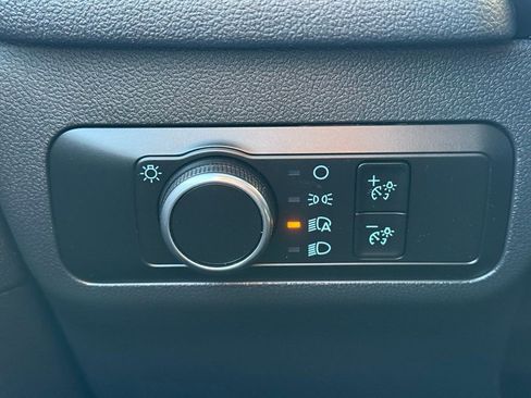 Used 2025 Ford Escape ST-Line image 9