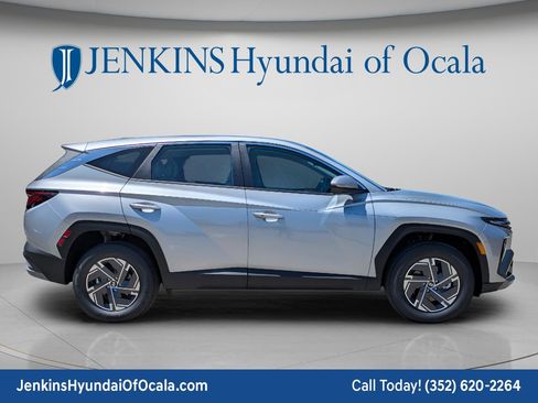 New 2026 Hyundai Tucson Blue SE AWD/4WD image 2