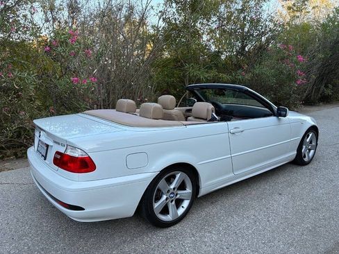 Used 2004 BMW 325Ci Convertible RWD image 17