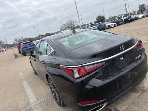 Used 2022 Lexus ES 350 w/ Premium Package image 5