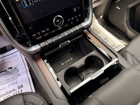 New 2026 GMC Yukon Denali w/ Denali Reserve Package RWD image 22