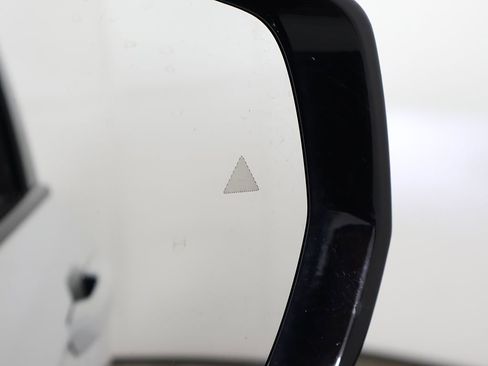 Used 2023 Jeep Grand Cherokee Limited w/ Black Appearance Package image 41