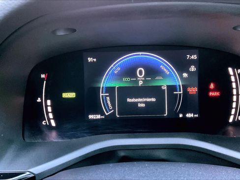 Used 2025 Toyota Camry SE w/ Convenience Package FWD image 25