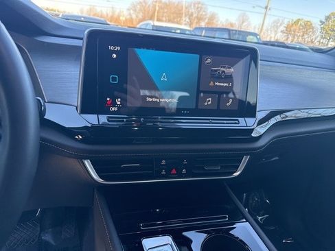 Used 2025 Volkswagen Atlas Cross Sport SE image 20
