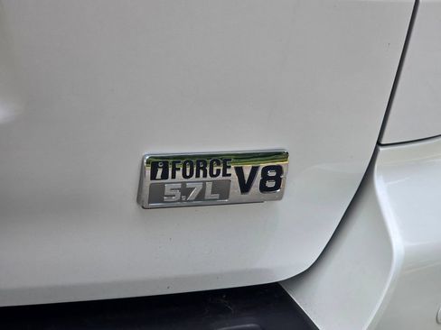 Used 2017 Toyota Sequoia Platinum RWD image 24