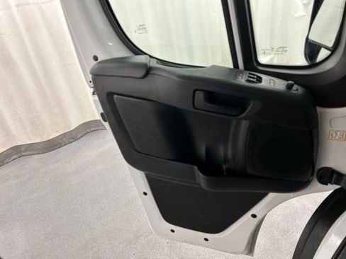 Used 2025 RAM ProMaster 3500 w/ Convenience Group FWD image 19