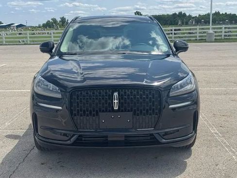 Used 2025 Lincoln Corsair AWD w/ Jet Appearance Package image 2