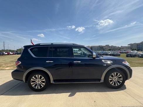 Used 2020 Nissan Armada SL image 9