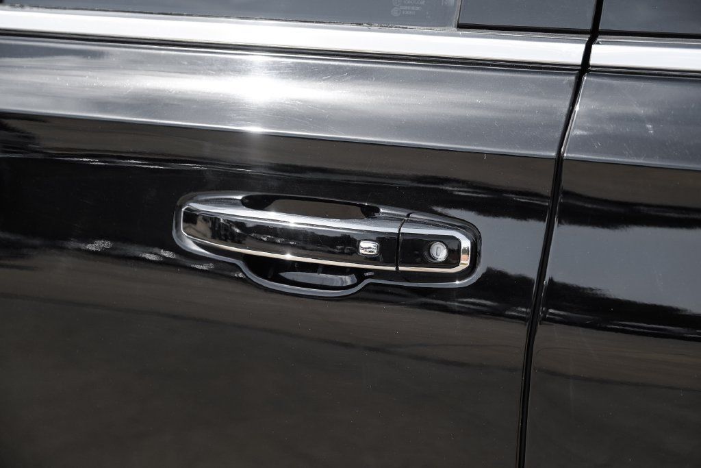 Used 2021 GMC Yukon SLT w/ SLT Premium Package RWD image 45