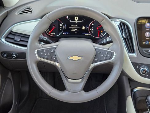 Used 2024 Chevrolet Malibu LT image 19