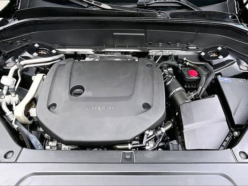 Certified 2023 Volvo XC90 B6 Plus image 30