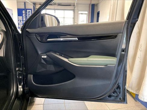 Used 2024 Kia Seltos SX w/ SX Sunroof Package AWD/4WD image 12