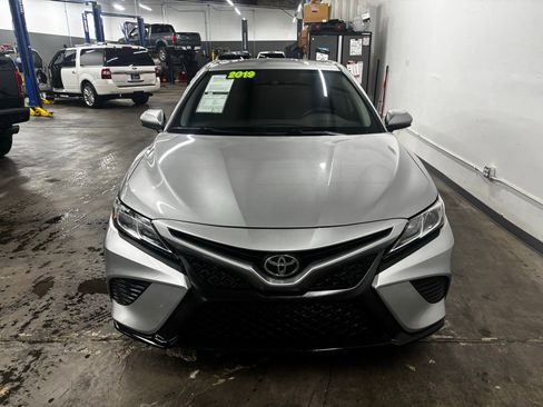 Used 2019 Toyota Camry SE image 8