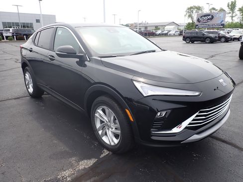 New 2025 Buick Envista Preferred image 1