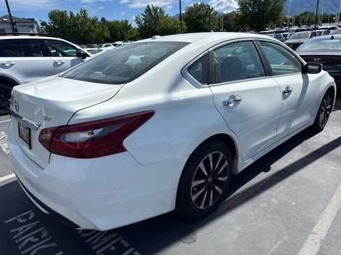 Used 2018 Nissan Altima 2.5 SV FWD image 3