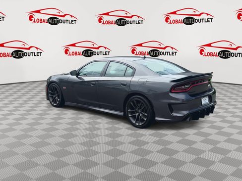 Used 2019 Dodge Charger Scat Pack w/ Plus Group RWD image 6