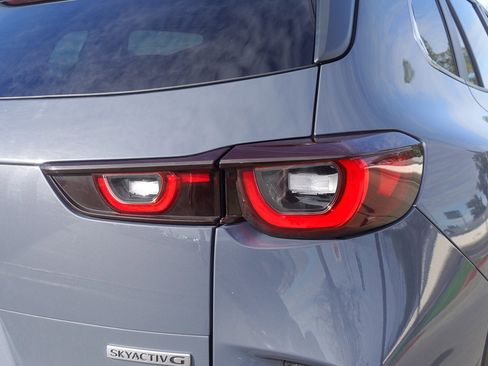 Used 2025 MAZDA CX-50 AWD 2.5 S w/ Premium Package image 5