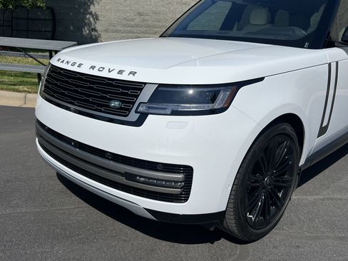 Certified 2024 Land Rover Range Rover SE AWD/4WD image 11
