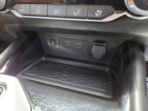 Used 2024 Nissan Altima 2.5 SR w/ SR Premium Package FWD image 35