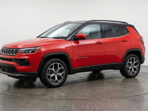 Used 2025 Jeep Compass Limited AWD/4WD image 3