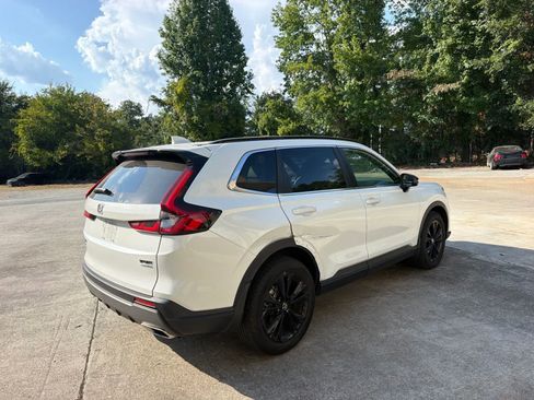 Used 2024 Honda CR-V Sport Touring image 10